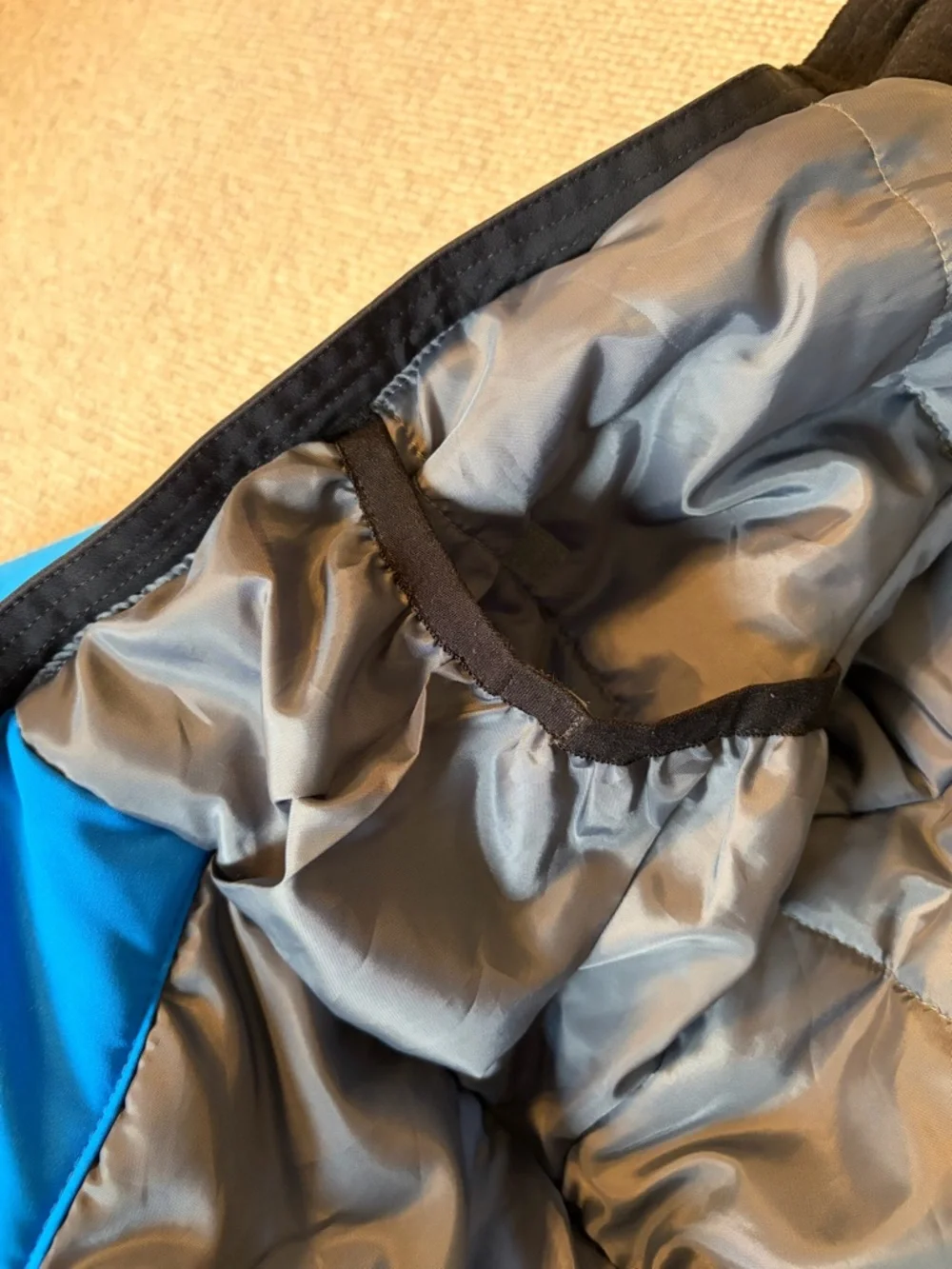 Obermeyer Kids Blue Insulated Ski Jacket (Size 5) - Picture 6 of 13